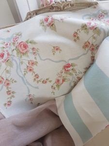 Ribbon and Roses Floral Linen Fabric in Soft Sky Blue Ribbons – Rose ...