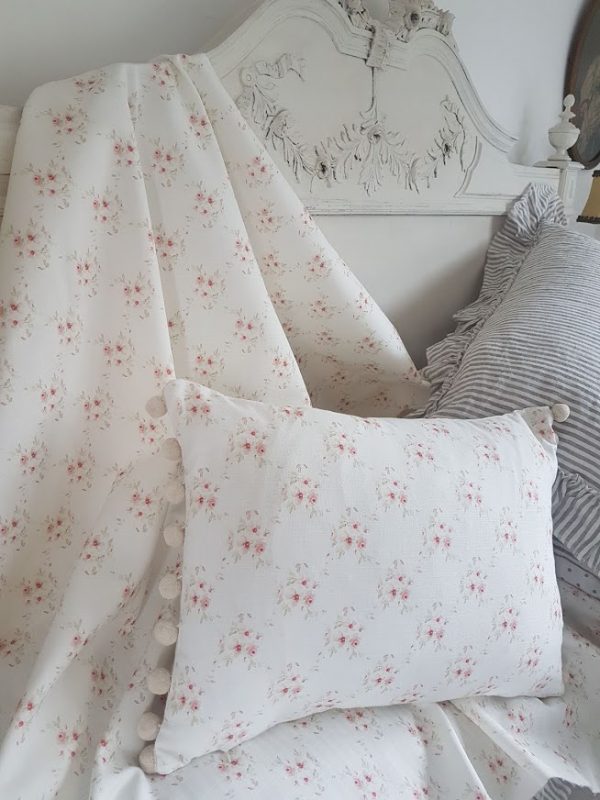 Cicely Trellis Floral Linen Fabric
