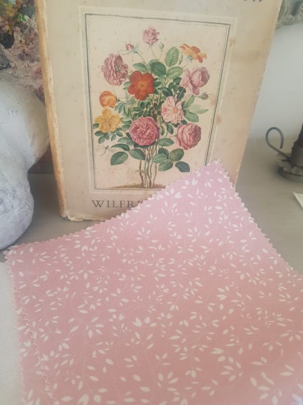 Little leaves in Old Pink Linen Fabric by Rose and Foxgloves
