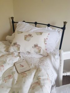 Jemima Puddleduck Single Feather Eiderdown by Rose and Foxgloves