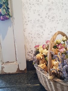 Provence faded roses in grey wallpaper