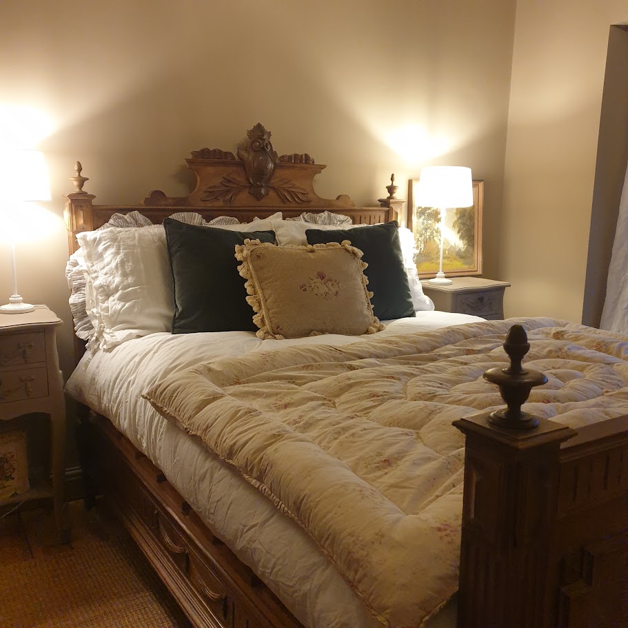 Faded Green Floral Polka Dot Double Sided Single Eiderdown 103x149cm - Image 2