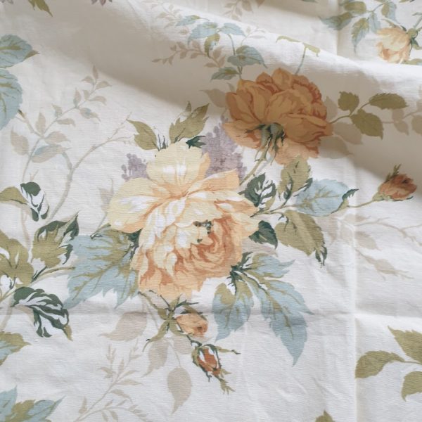 Vintage Lemon Roses Cotton Fabric Made In England 3.5 meters 3 close